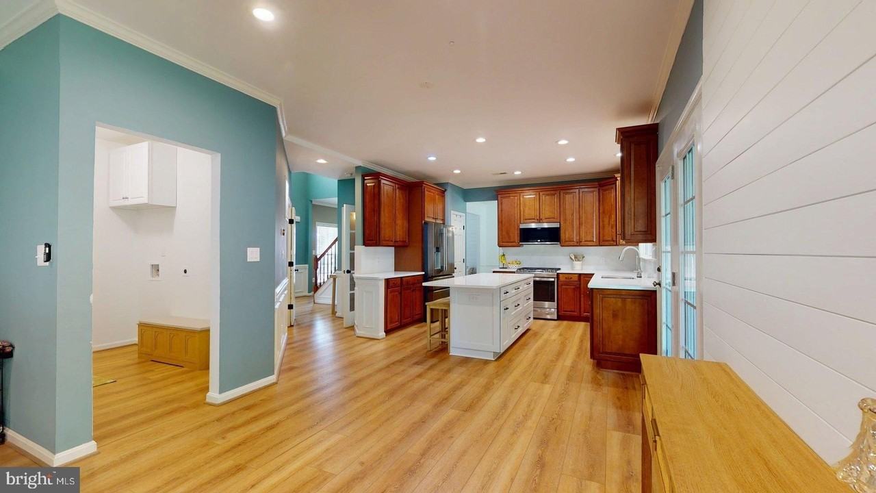 14 Palace Ln - Photo 6 of 29