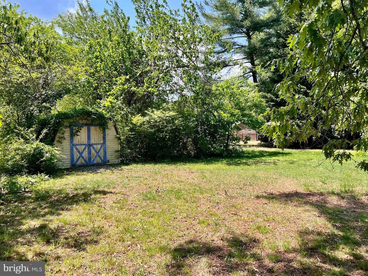 3214 Riverview Dr - Photo 4 of 31