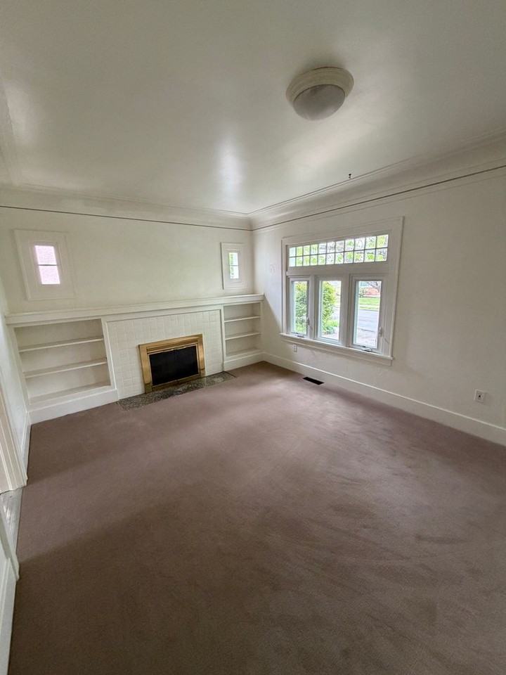 535 Nw 21st St - Photo 6 of 17