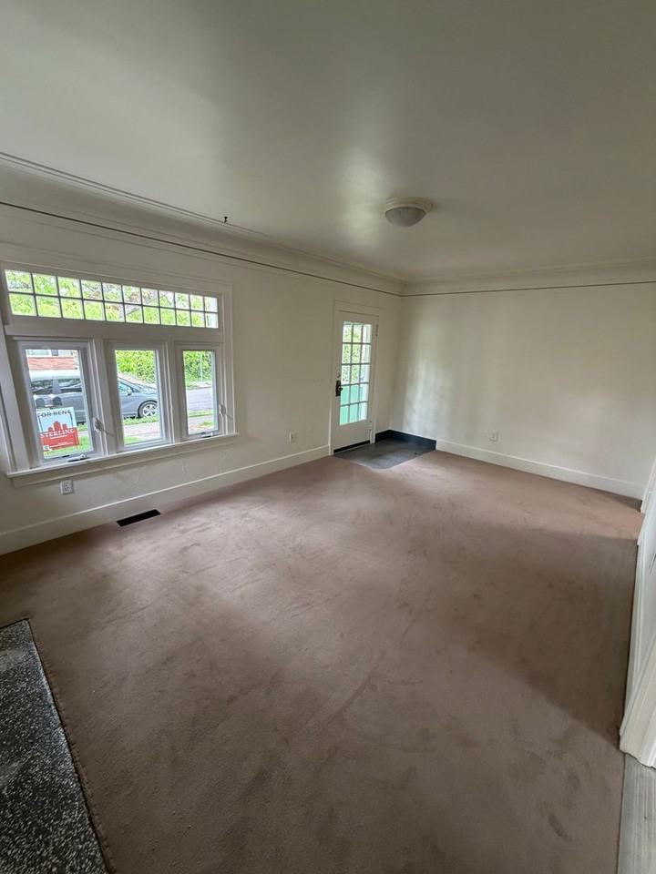 535 Nw 21st St - Photo 7 of 17