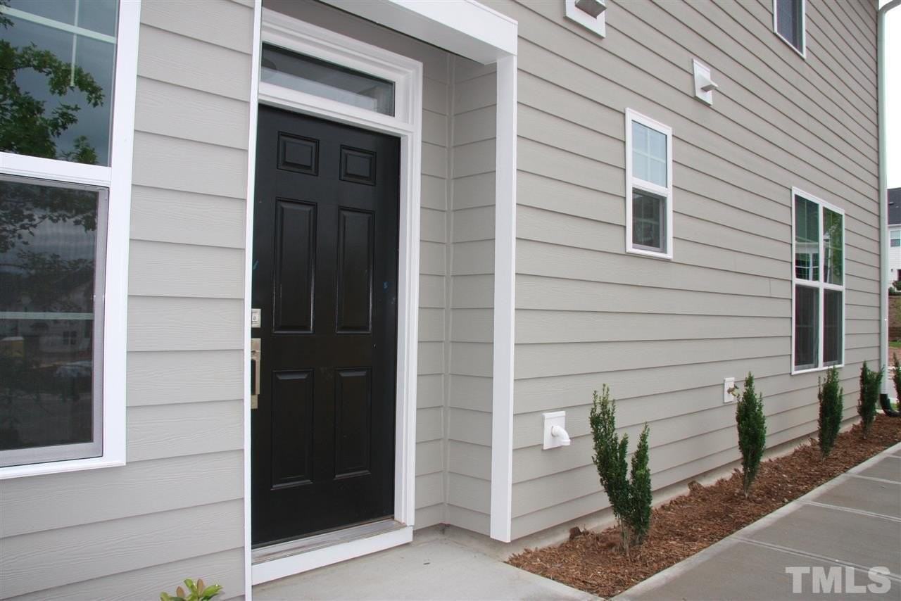 541 Catalina Grande Dr - Photo 3 of 26