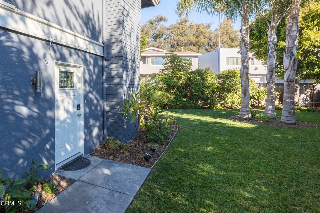 906 Seahorse Ct - Photo 4 of 19