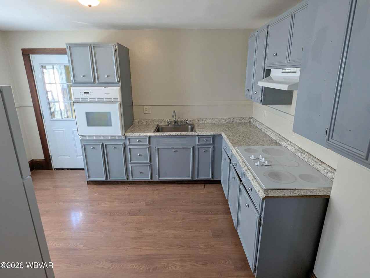 675 Cemetery St - Photo 6 of 17