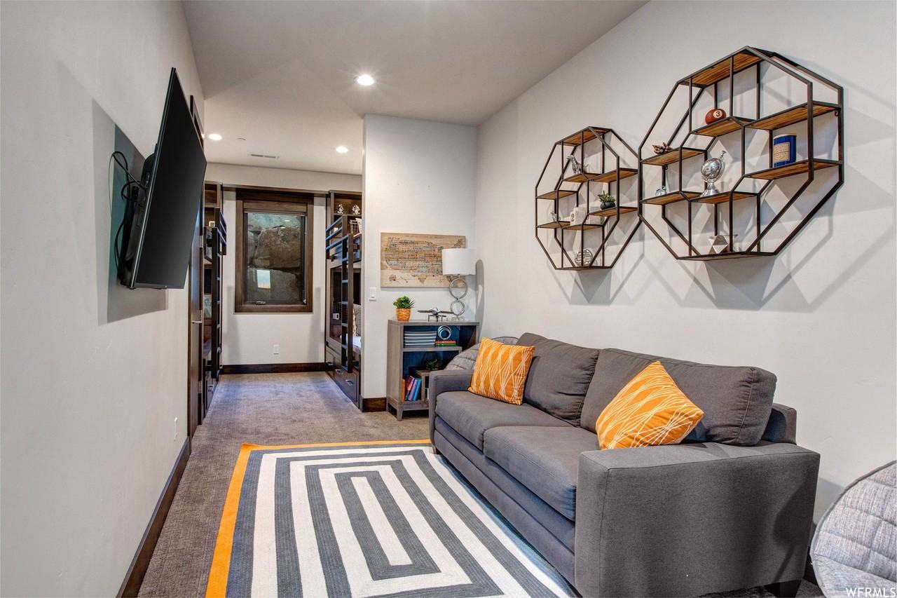 2285 E Red Knob Way - Photo 2 of 47