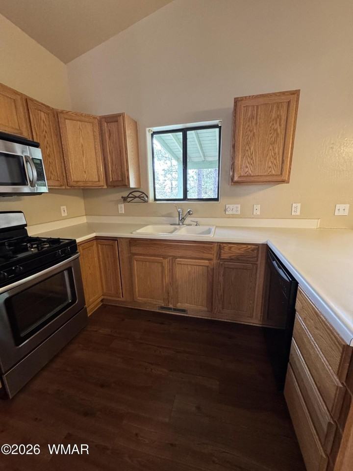 574 S Walnut Creek Loop - Photo 5 of 22