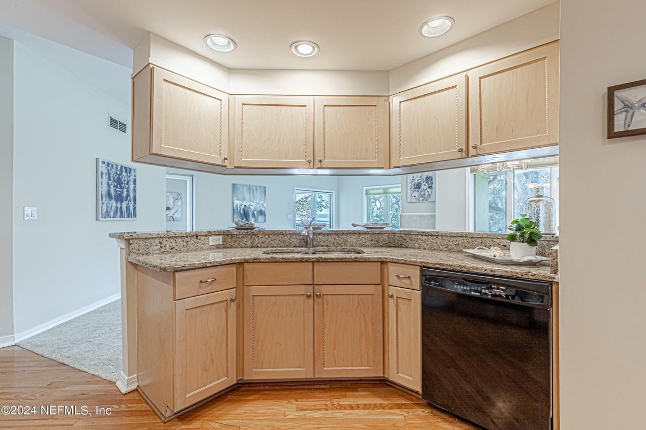 2099 Winterbourne E - Photo 5 of 50