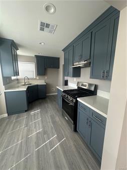 16326 S Denker Ave - Photo 3 of 21