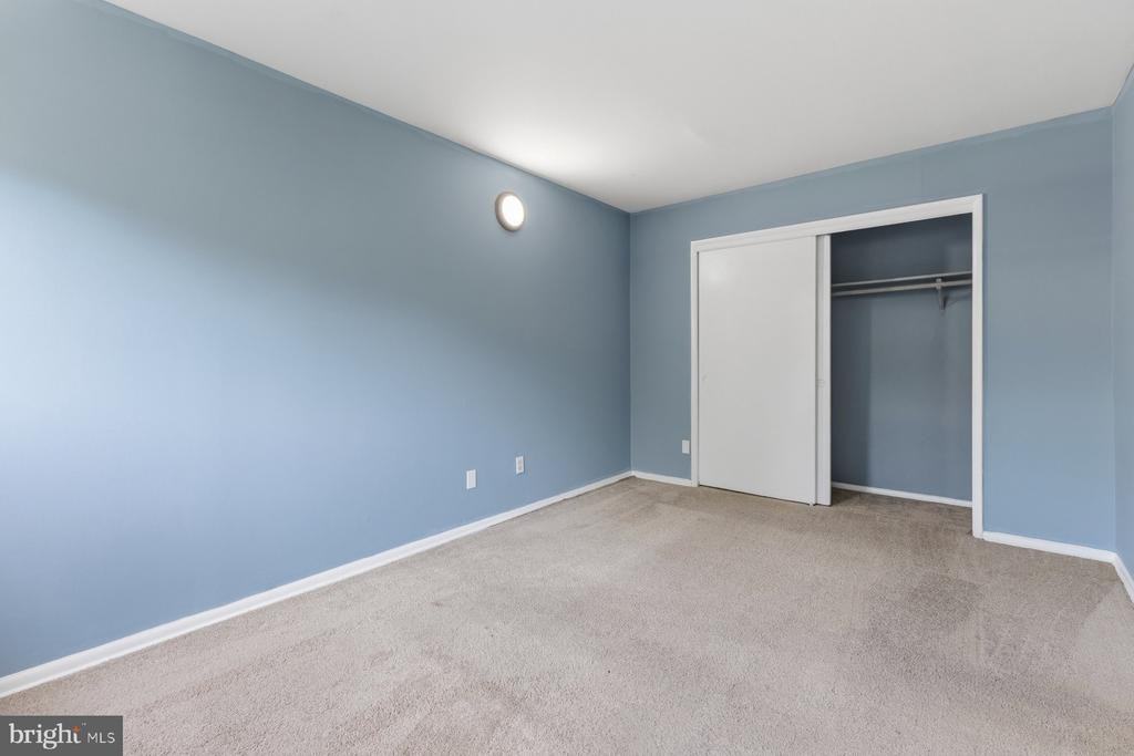 4903 Americana Dr ##107 - Photo 5 of 29