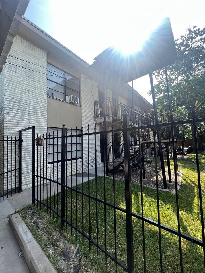 5911 Grace Ln - Photo 7 of 8