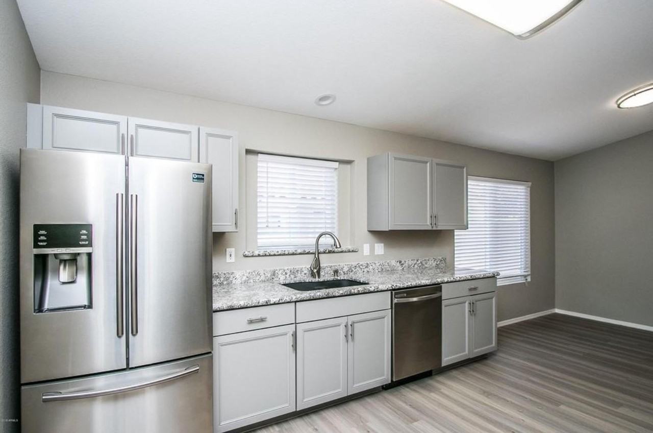 3948 E Stanford Ave - Photo 5 of 27