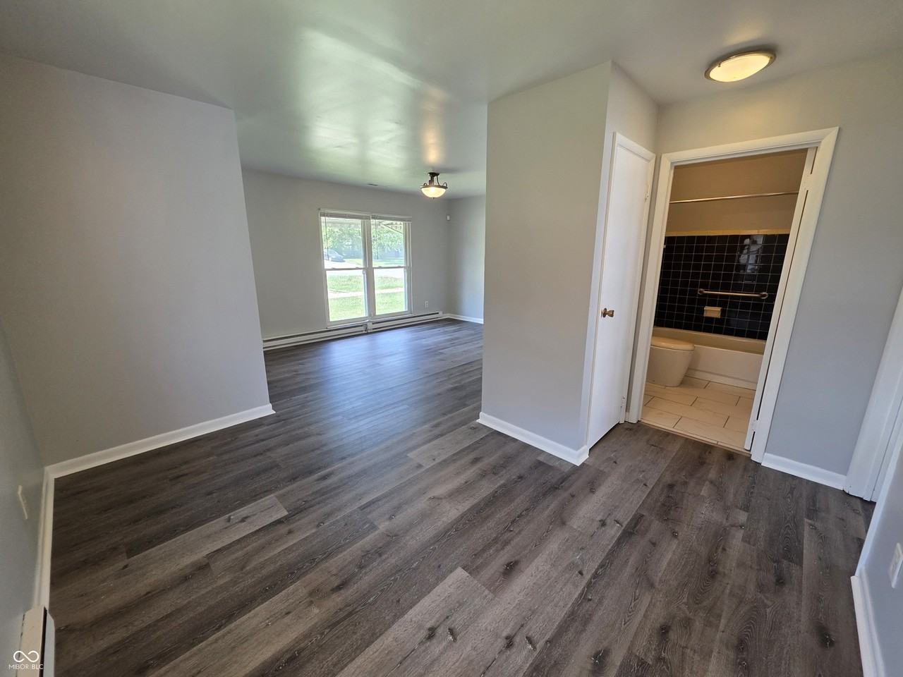 3819 Biscayne Rd - Photo 6 of 12