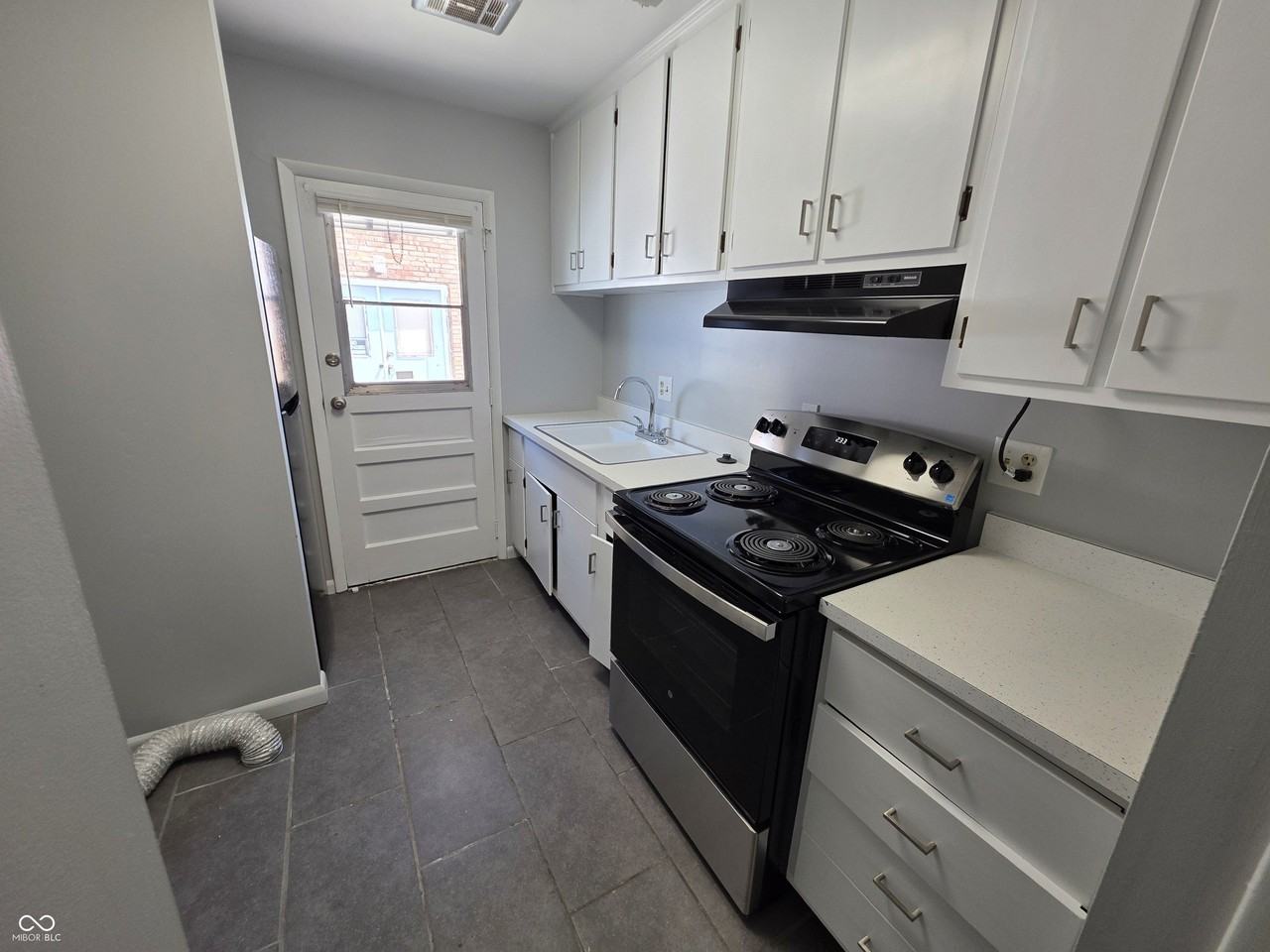 3819 Biscayne Rd - Photo 7 of 12