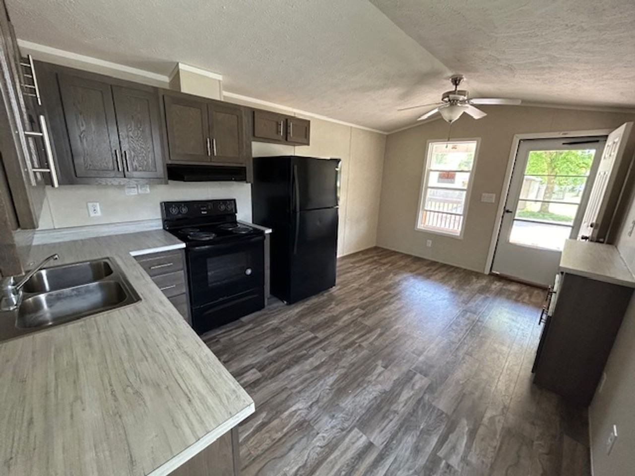 Mustang MHC LLC - Photo 3 of 29