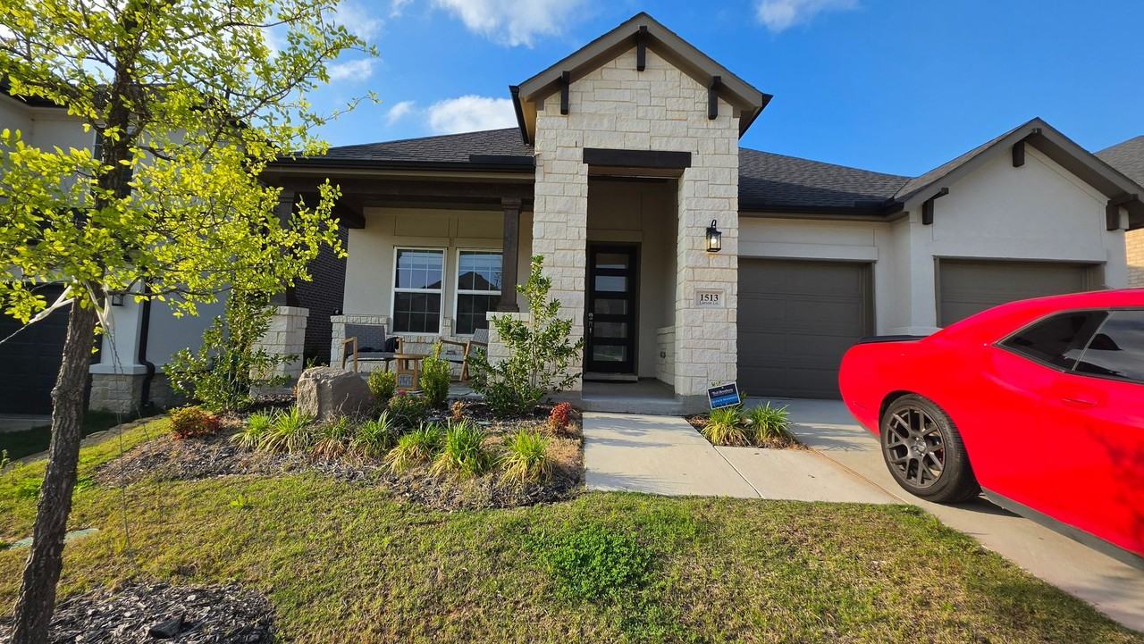 1513 Larson Ln - Photo 3 of 50