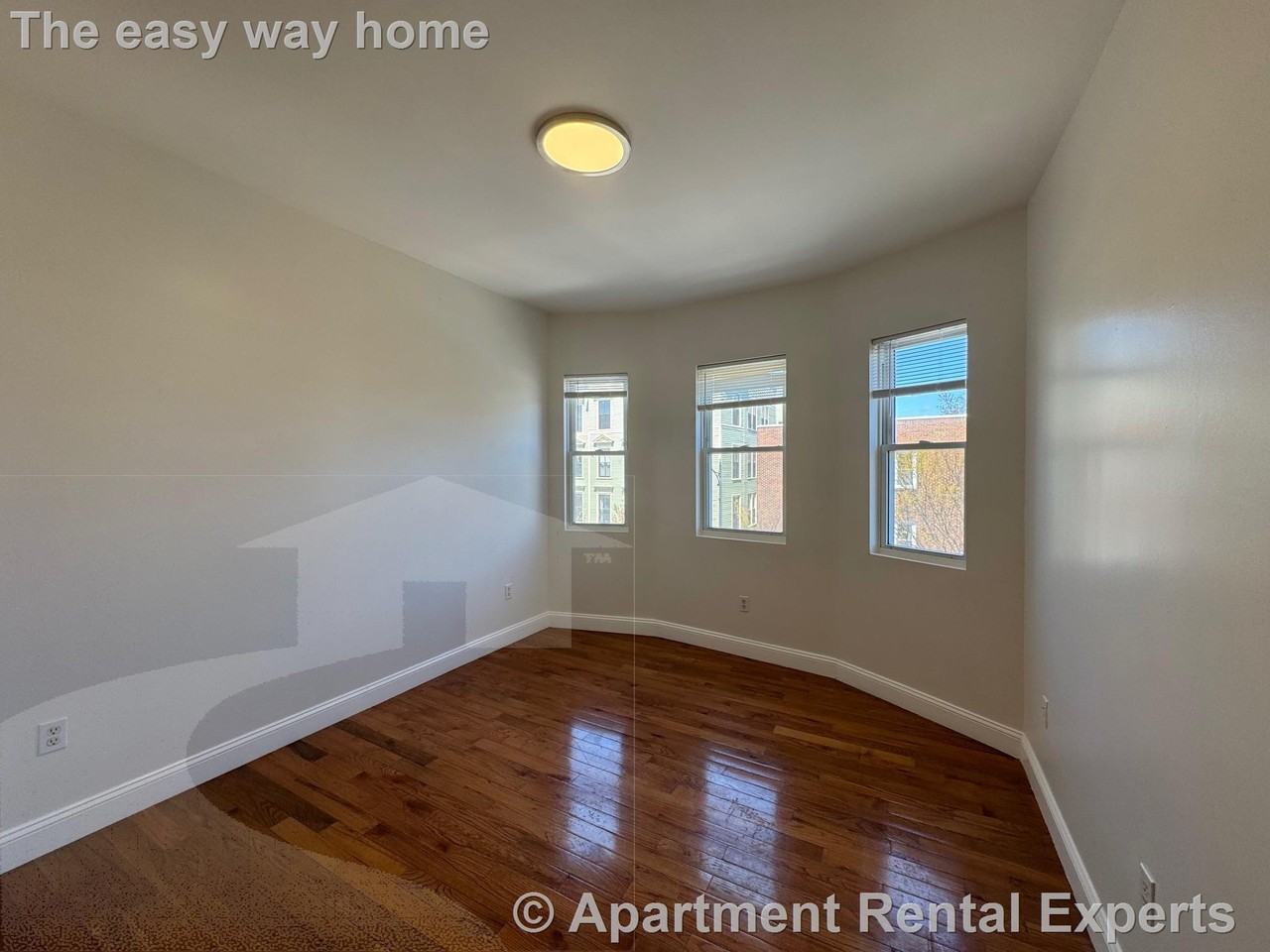 360 Somerville Ave #3 - Photo 3 of 18