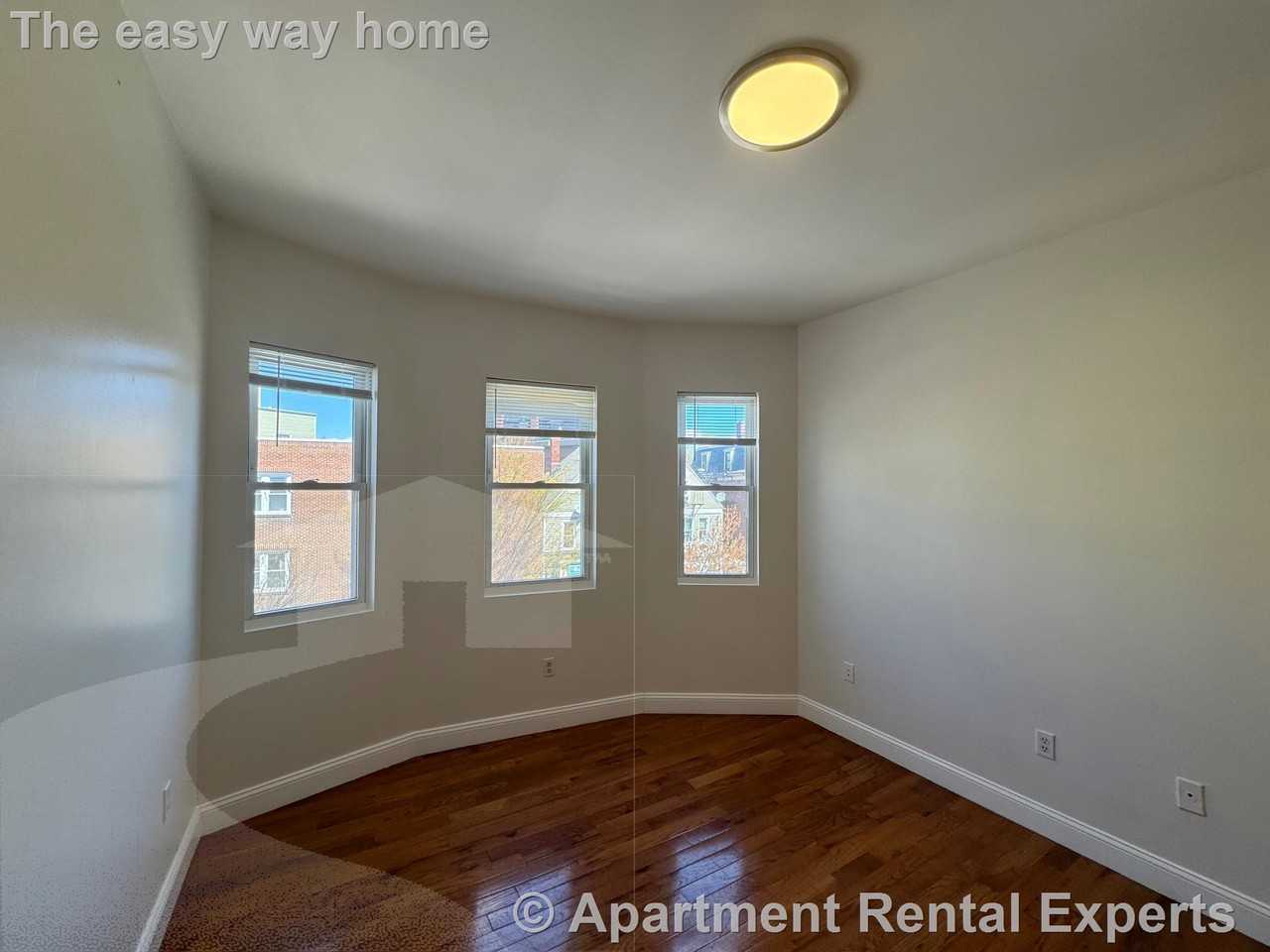 360 Somerville Ave #3 - Photo 4 of 18