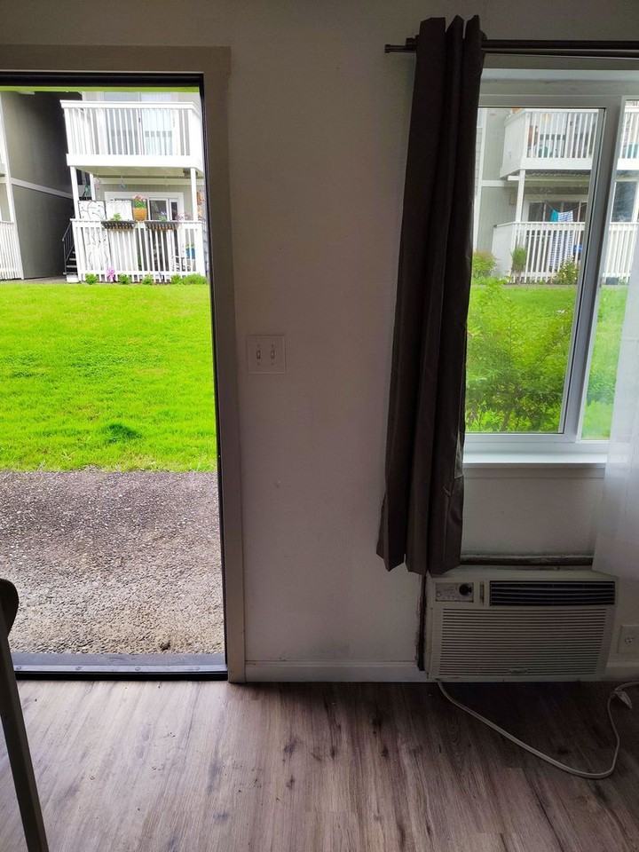 885 Ne Sunset St #11 - Photo 6 of 22