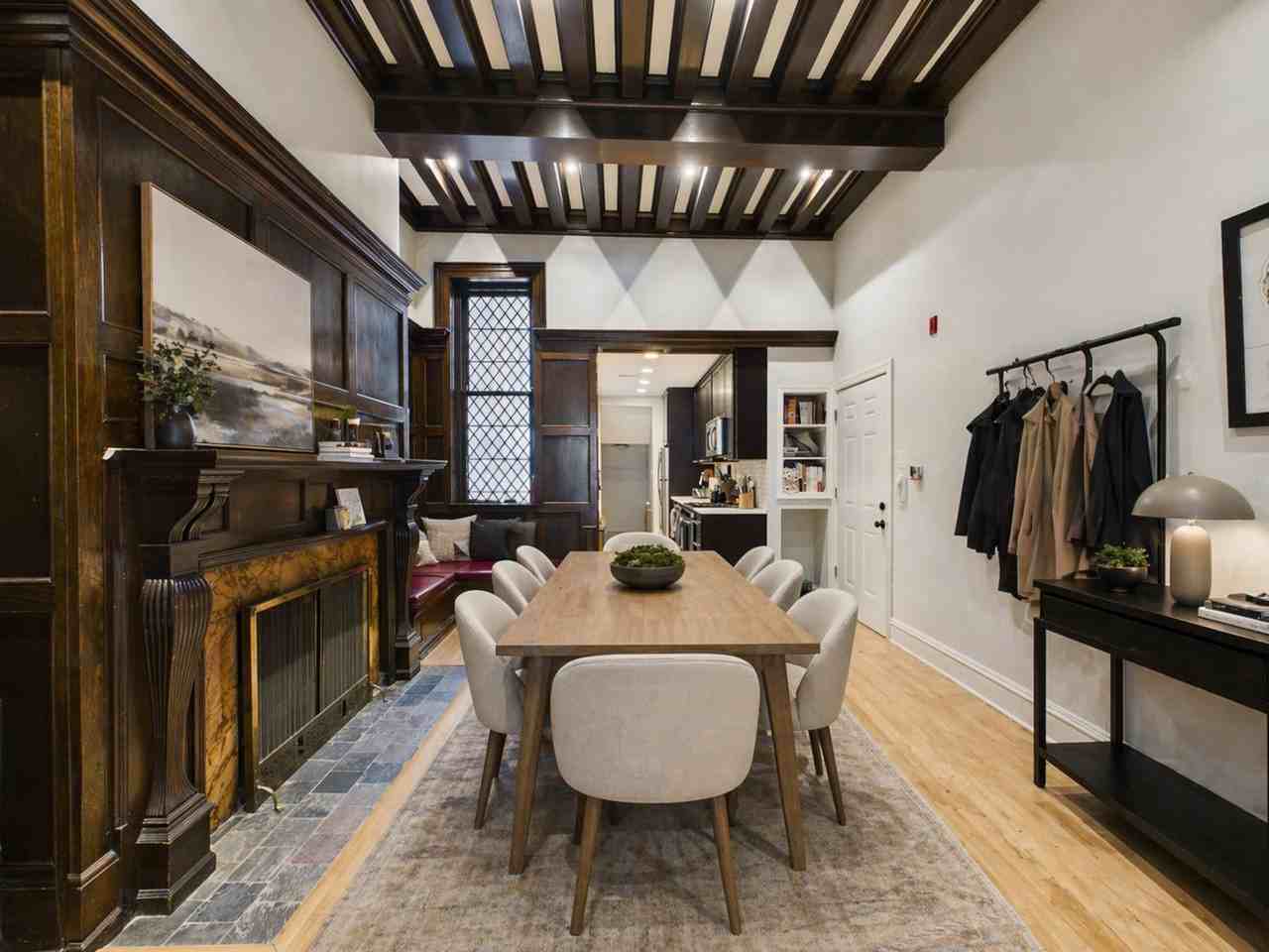 1823 Spruce St - Photo 5 of 18