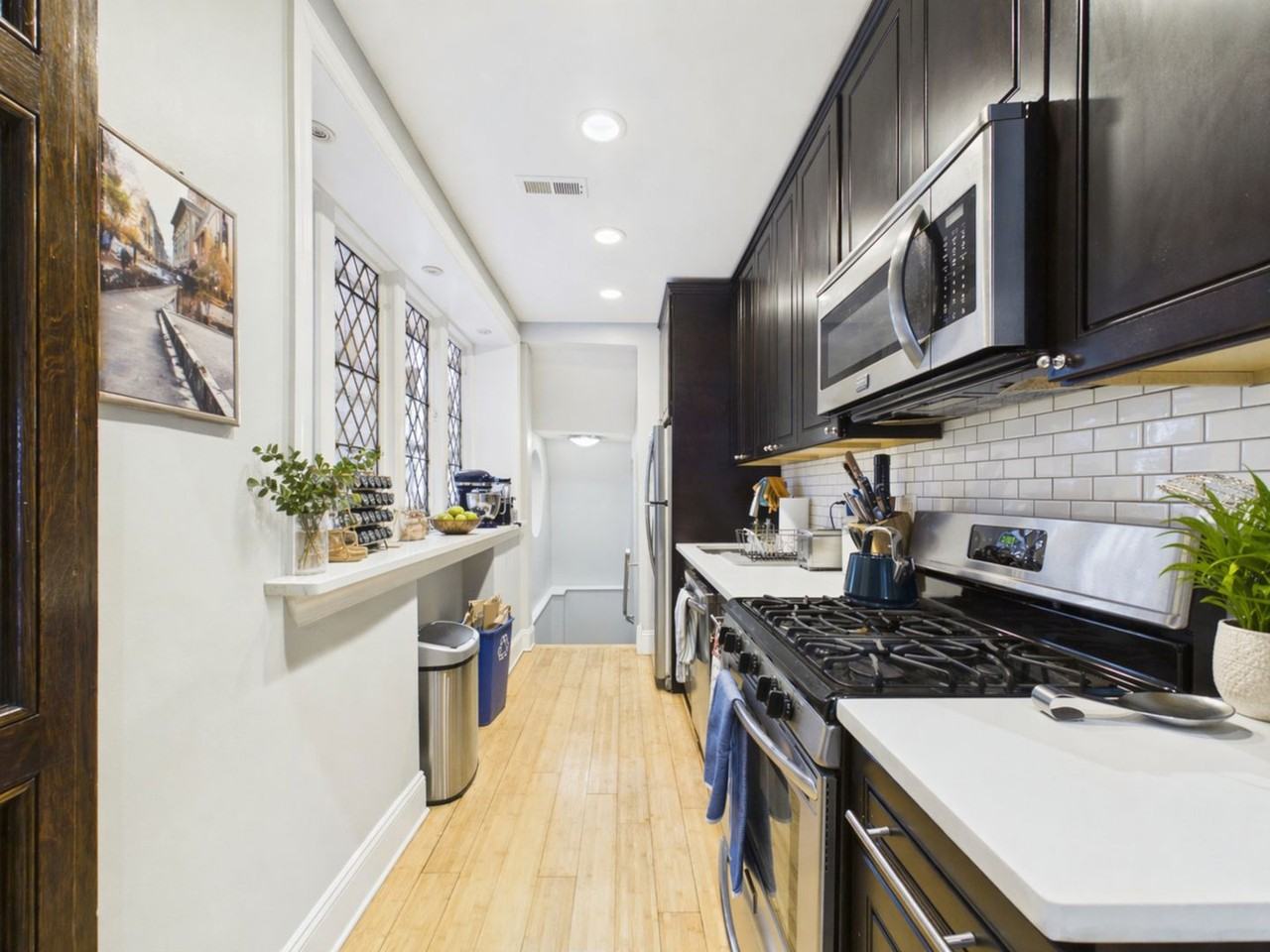 1823 Spruce St - Photo 6 of 18