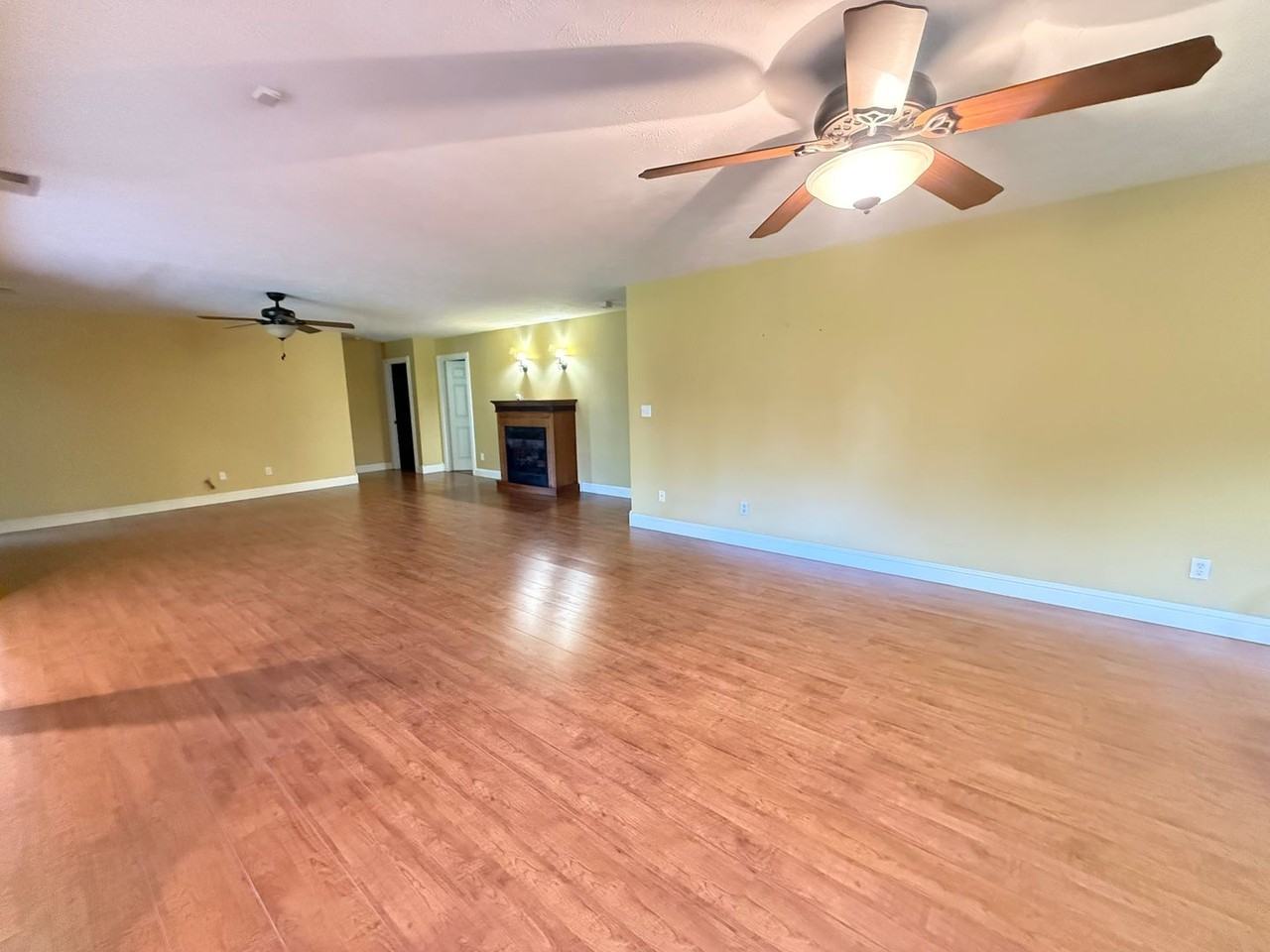 128 Sills Ln - Photo 3 of 39