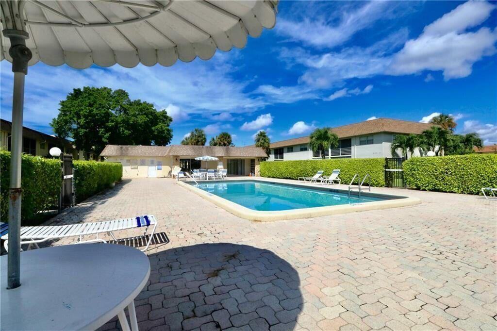 9915 Sandalfoot Blvd #408 - Photo 7 of 8