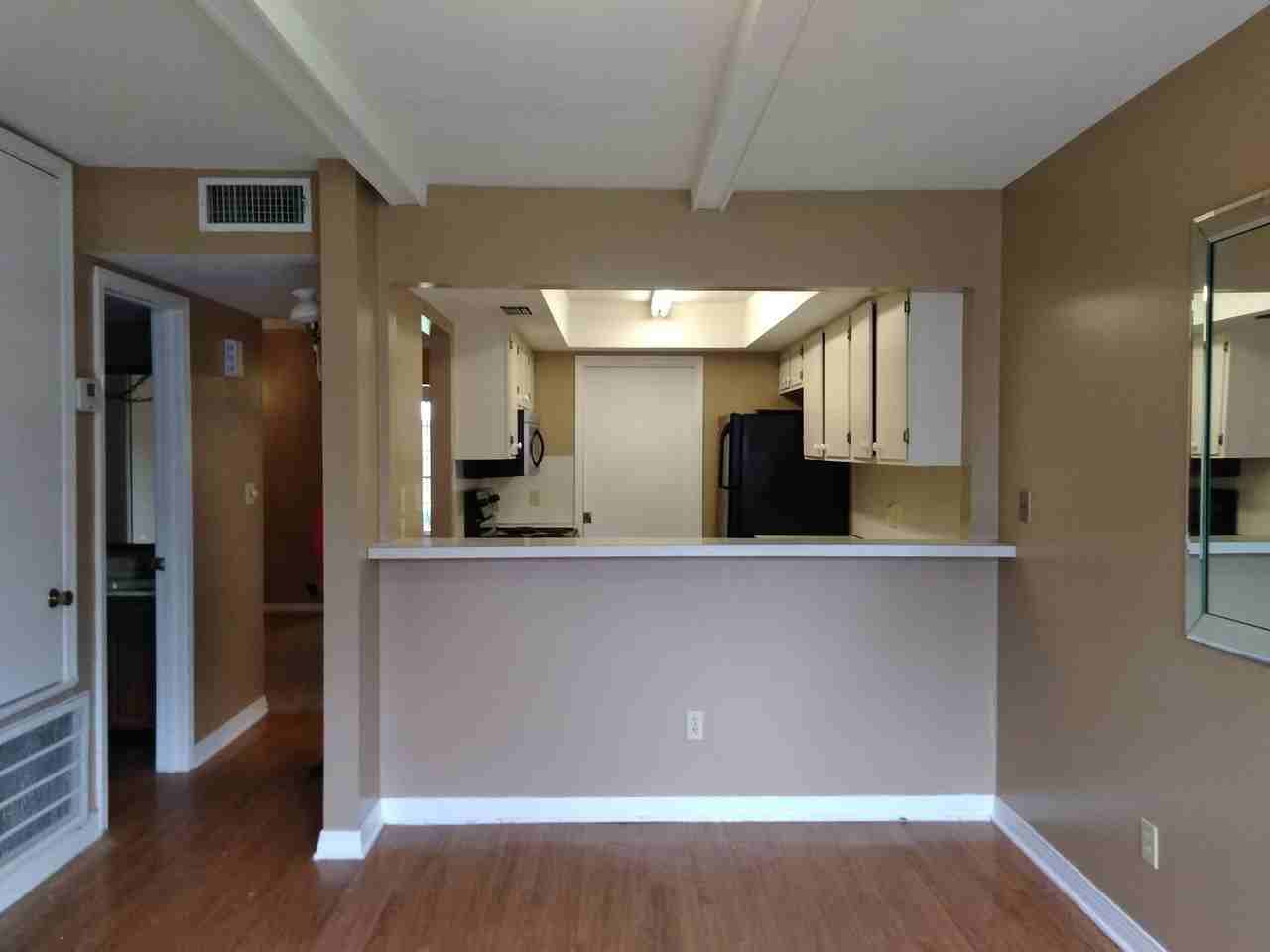 10018 Artesia Dr - Photo 7 of 12