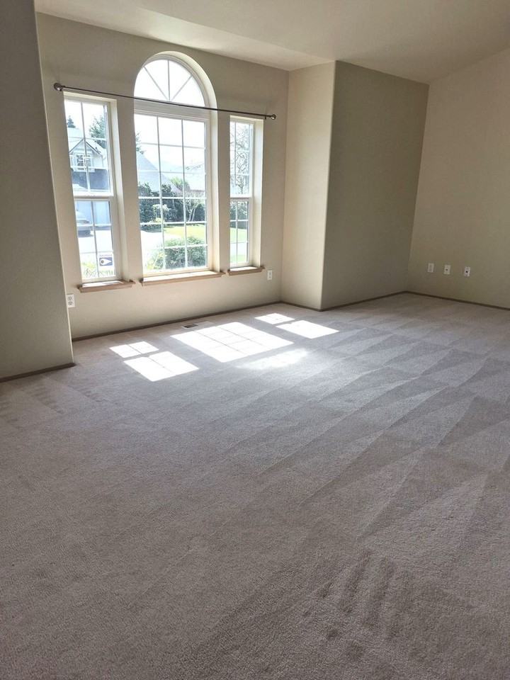 6811 152nd Street Ct E - Photo 2 of 11