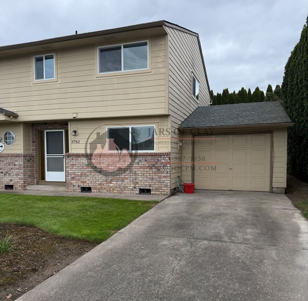 3762 Laura Ln Ne - Photo 2 of 16