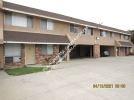 featured image of 412 S Oakley Ave