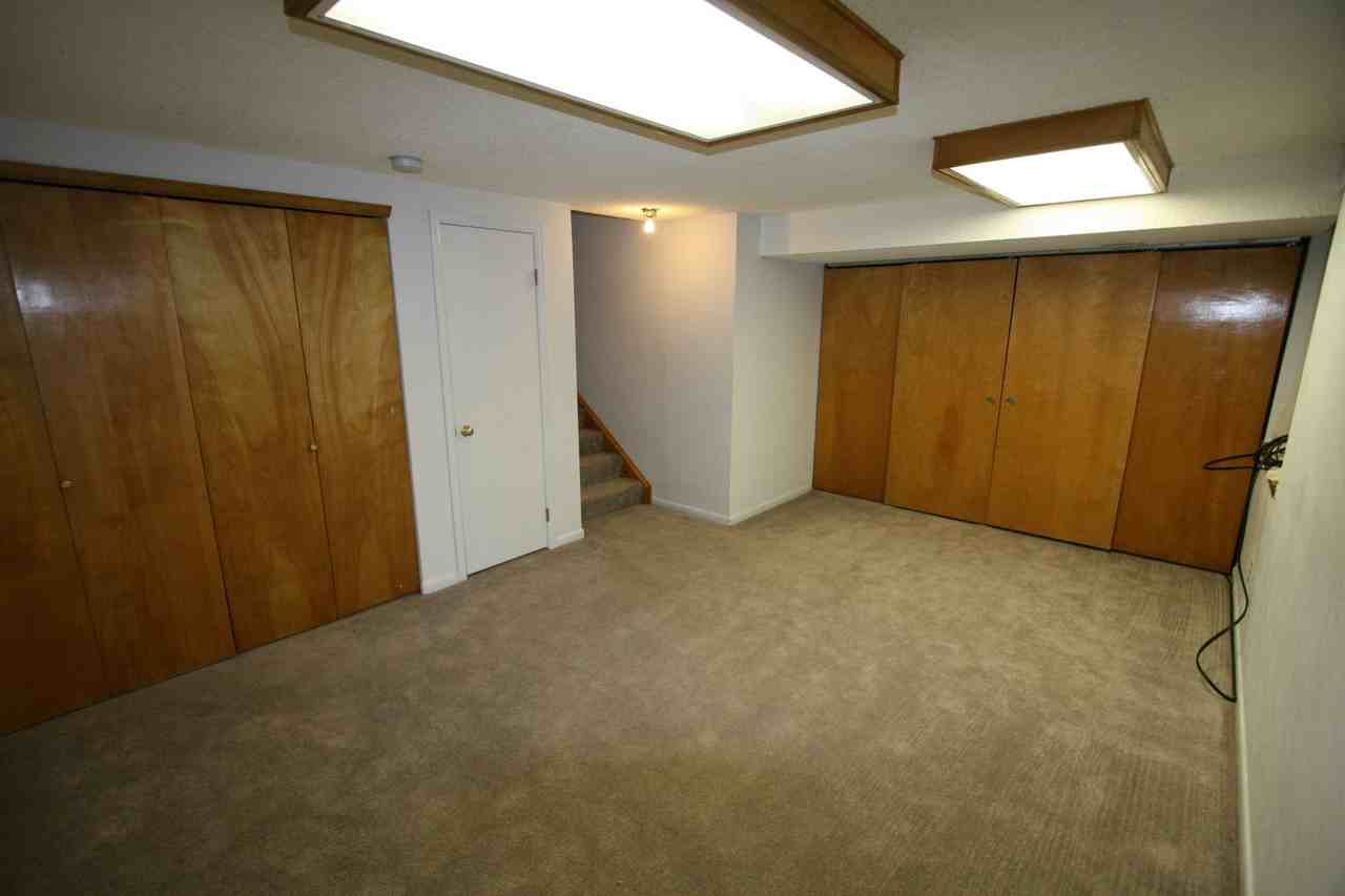 10524 Dexter Dr - Photo 2 of 10