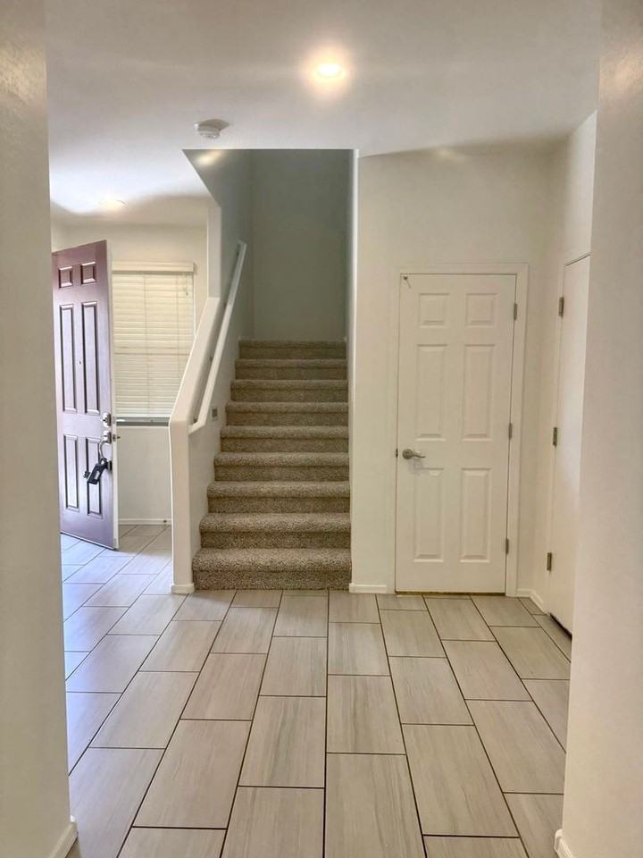 243 N Sandal - Photo 6 of 16