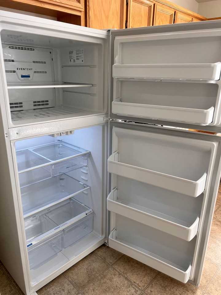 541 Summer St - Photo 6 of 37