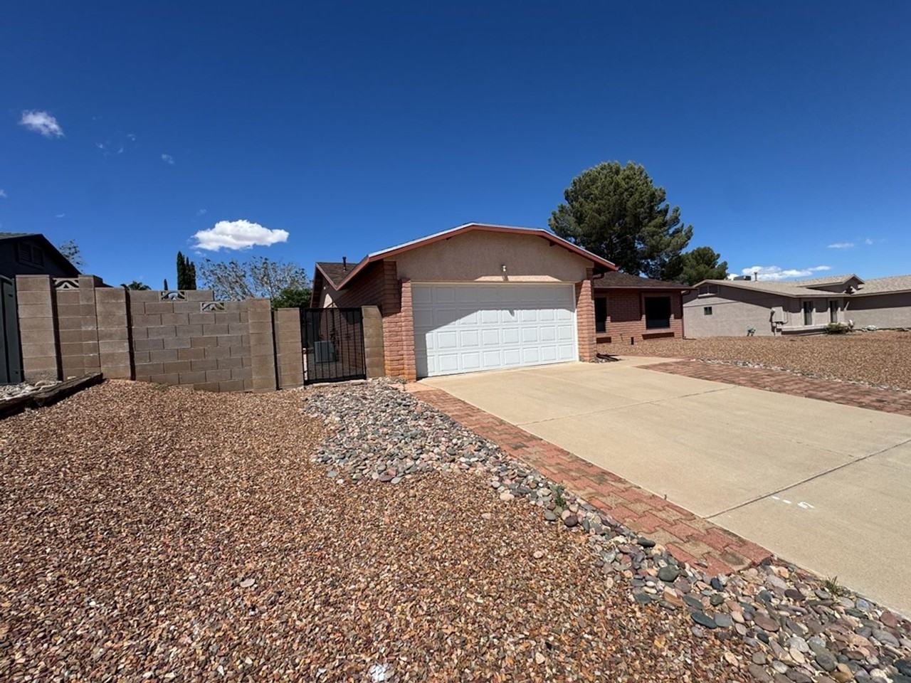 4877 Los Reyes Dr - Photo 2 of 27