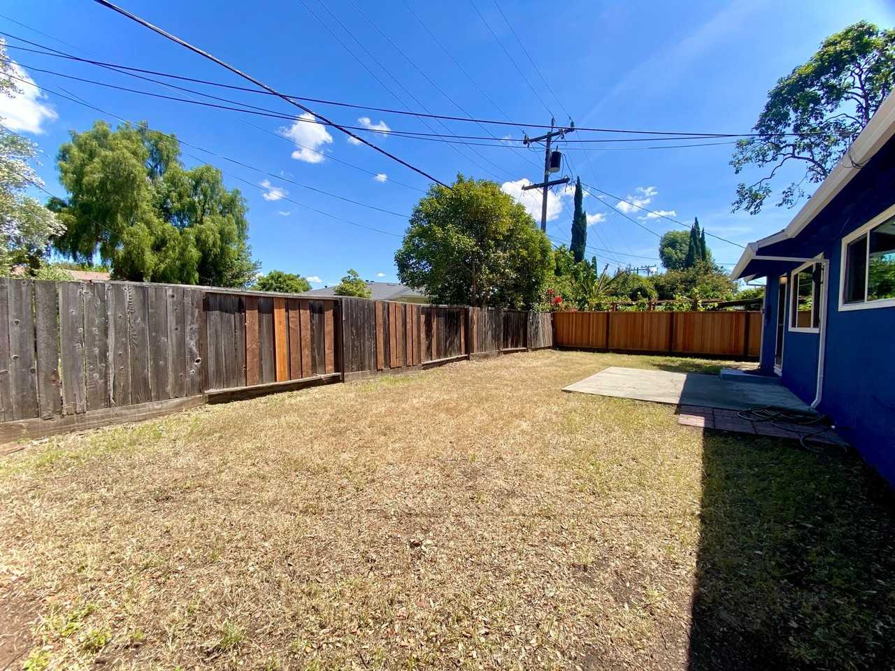 39750 Blacow Rd - Photo 2 of 15