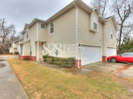 featured image of 2924 Oak Tree Ave
