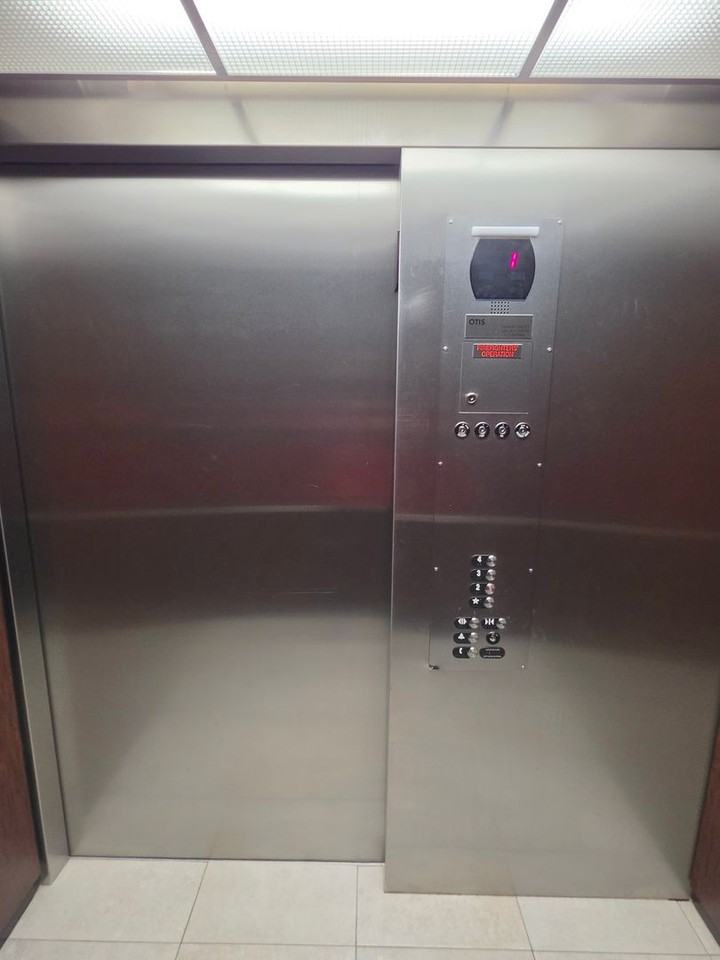 123 Tower Blvd - Photo 2 of 30
