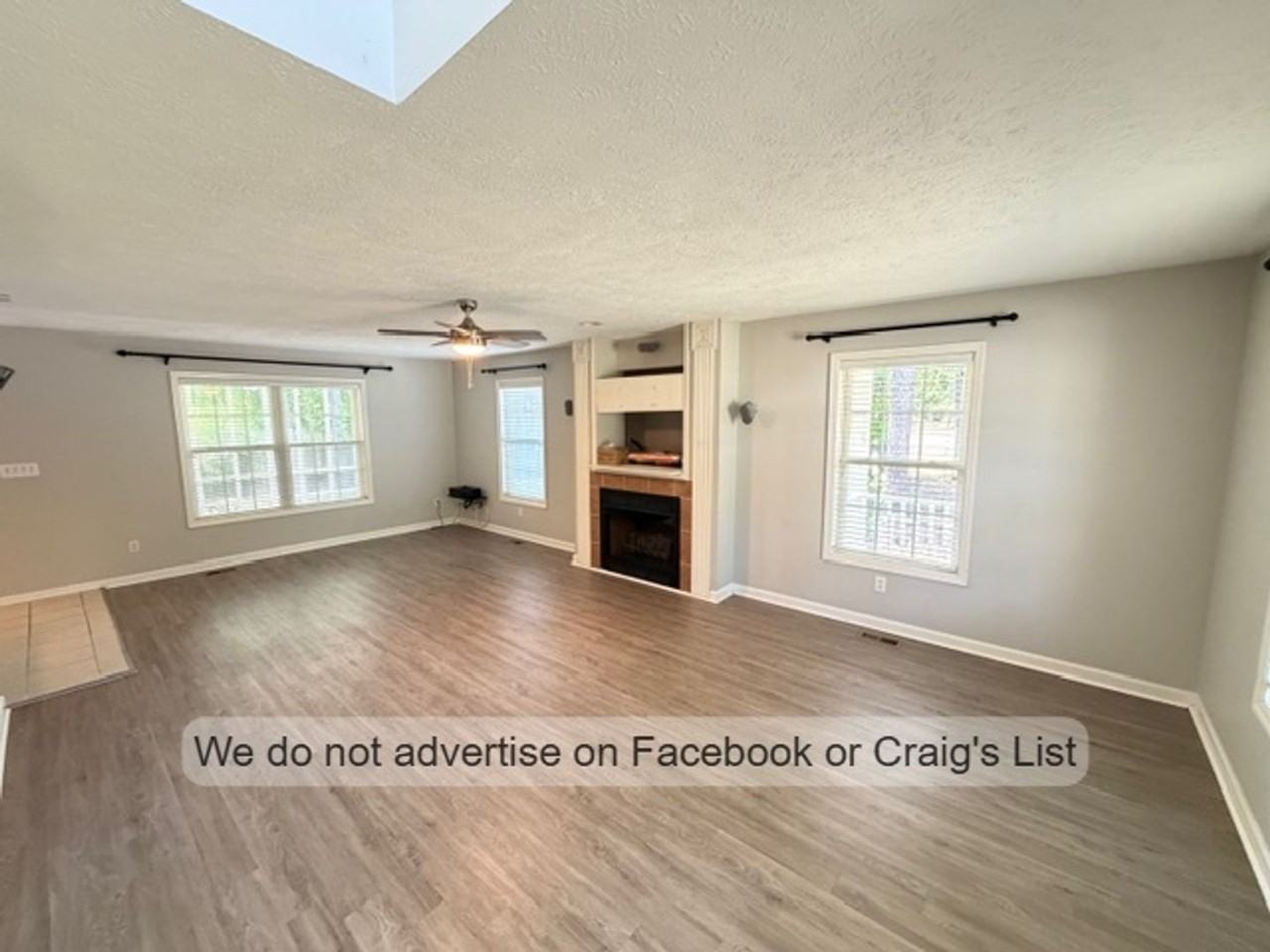 2556 Lull Water Dr - Photo 3 of 18