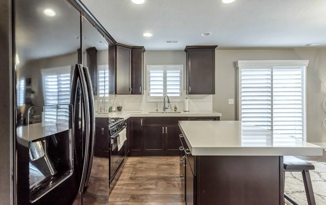 644 S 2310 W - Photo 3 of 14