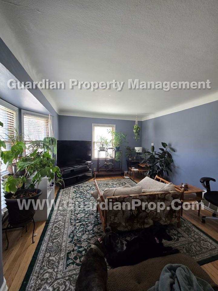 3300 Lincoln St Ne - Photo 3 of 20