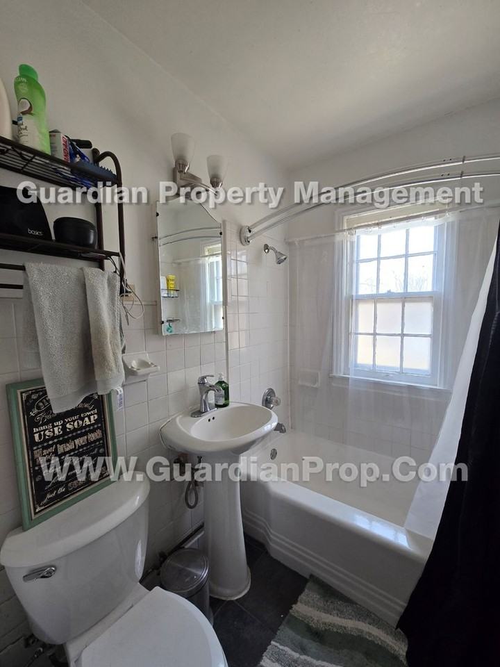 3300 Lincoln St Ne - Photo 7 of 20