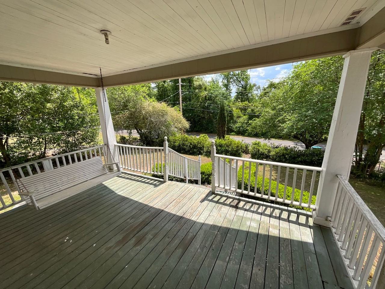418 Satsuma Rd W - Photo 2 of 12