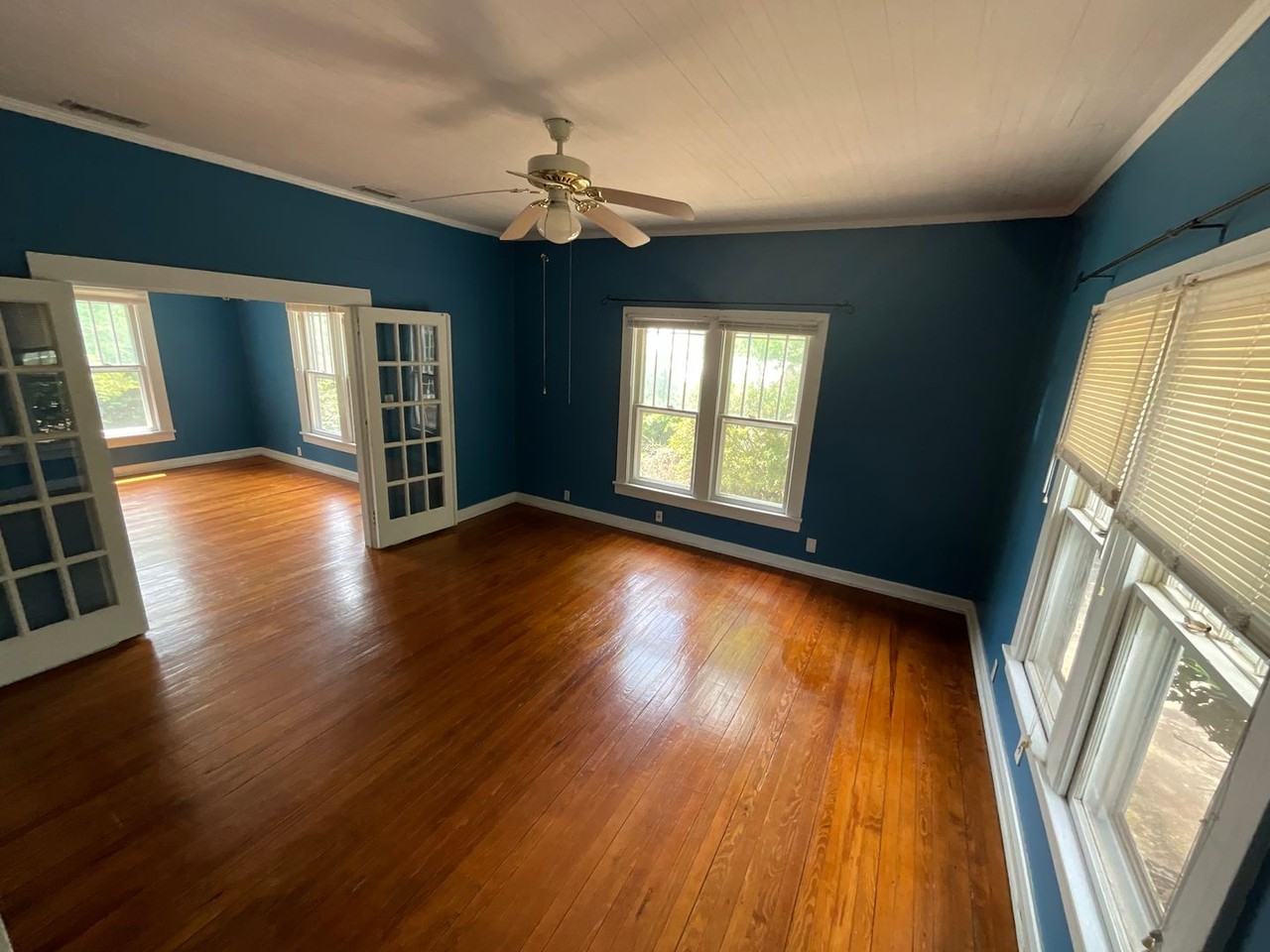 418 Satsuma Rd W - Photo 5 of 12