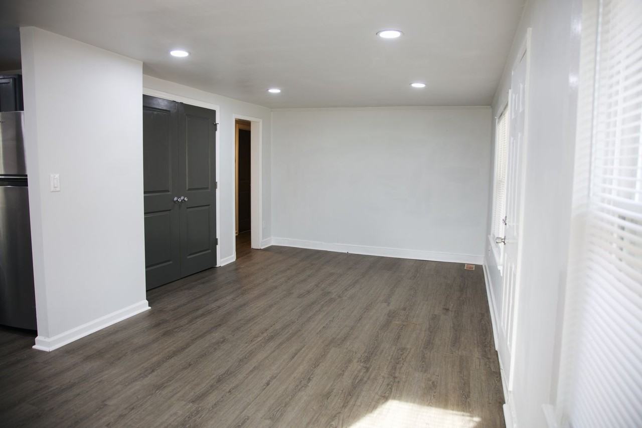 2017 Central St Nw - Photo 2 of 10