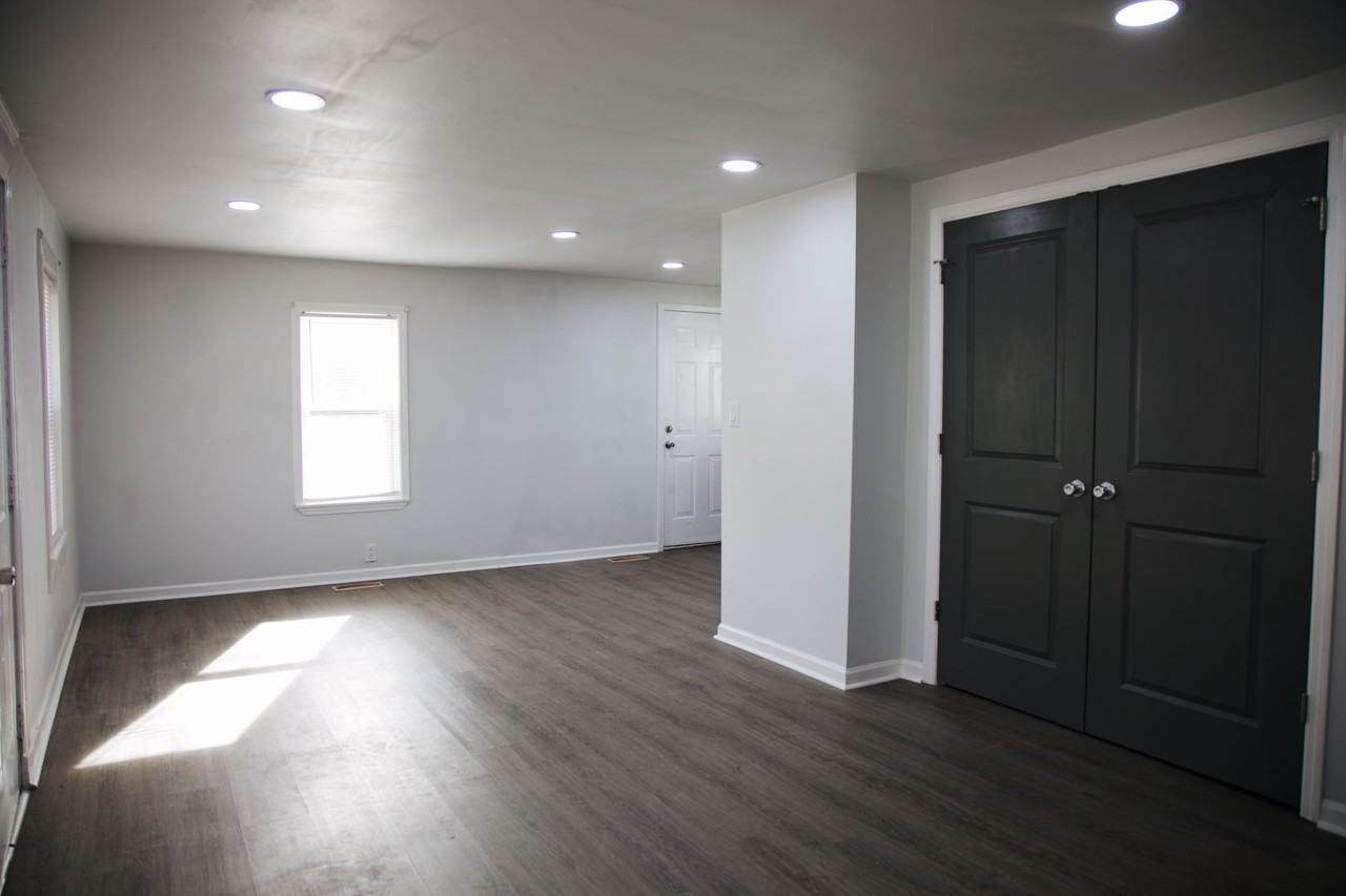 2017 Central St Nw - Photo 3 of 10