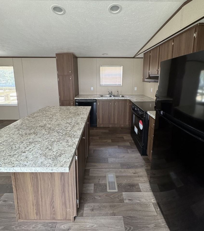 193 Newsome Rd - Photo 3 of 9