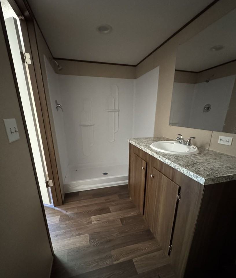 193 Newsome Rd - Photo 7 of 9