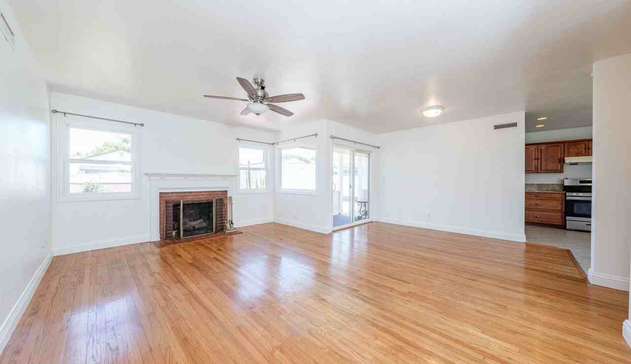 7645 Glencliff Dr - Photo 5 of 25