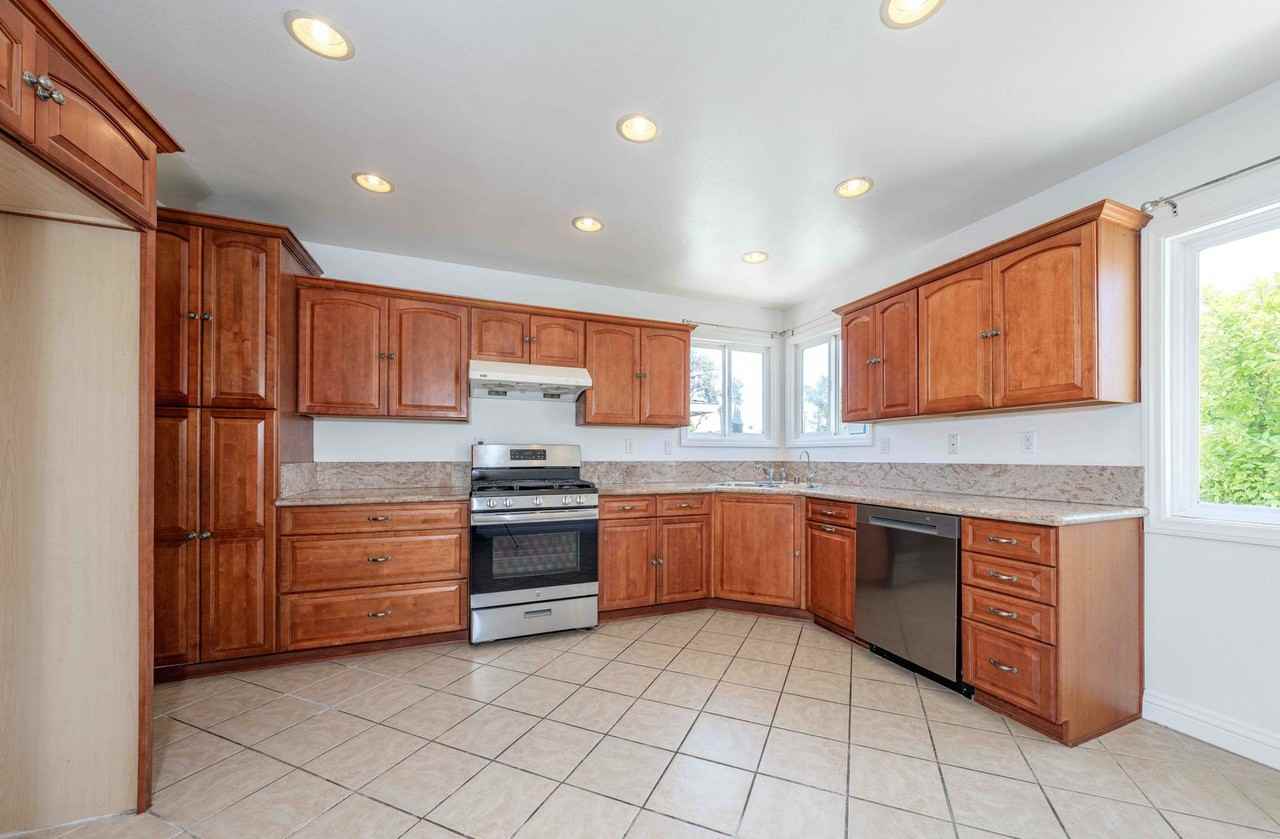 7645 Glencliff Dr - Photo 7 of 25