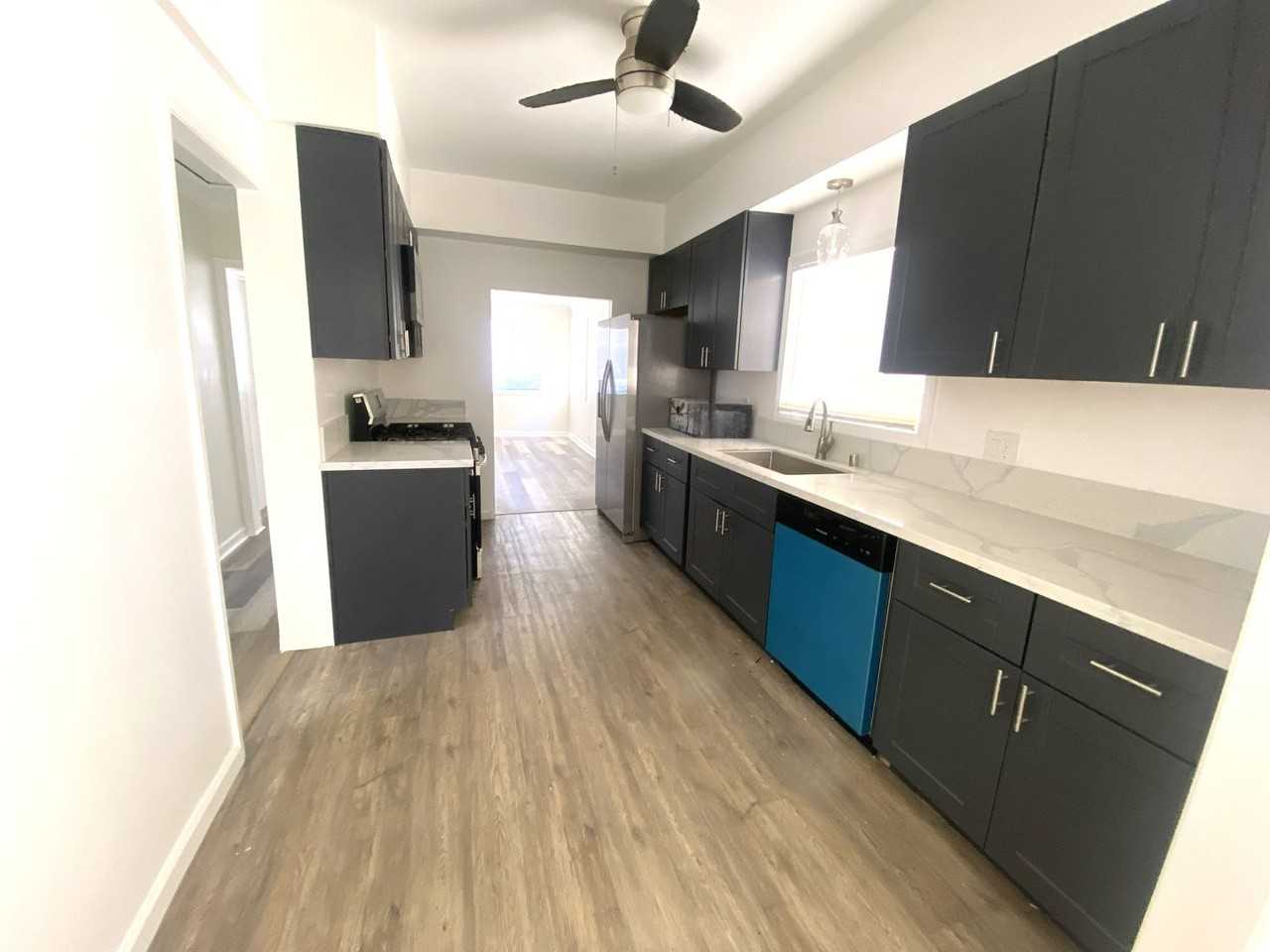 1047 W 26th St - Photo 7 of 16