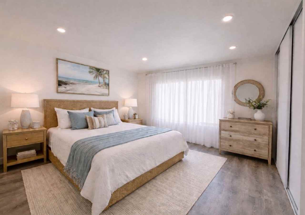 5934 Hughes St - Photo 5 of 15